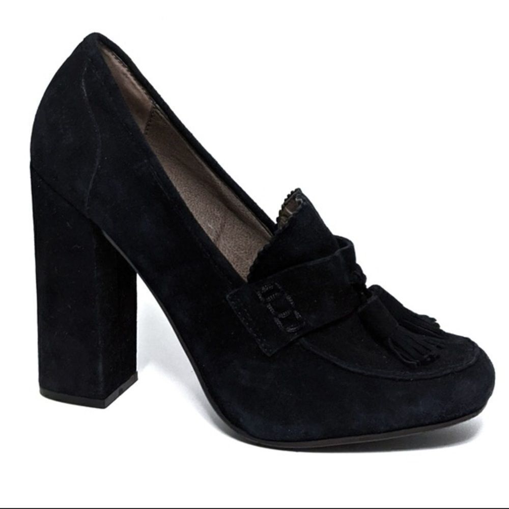 LEVITY] Naomi Black Suede Tassel Stacked Heel A9‎